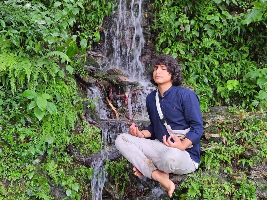 Katyuri Kings Divine Stay- Babaji'S Cave Dwarahat Luaran gambar